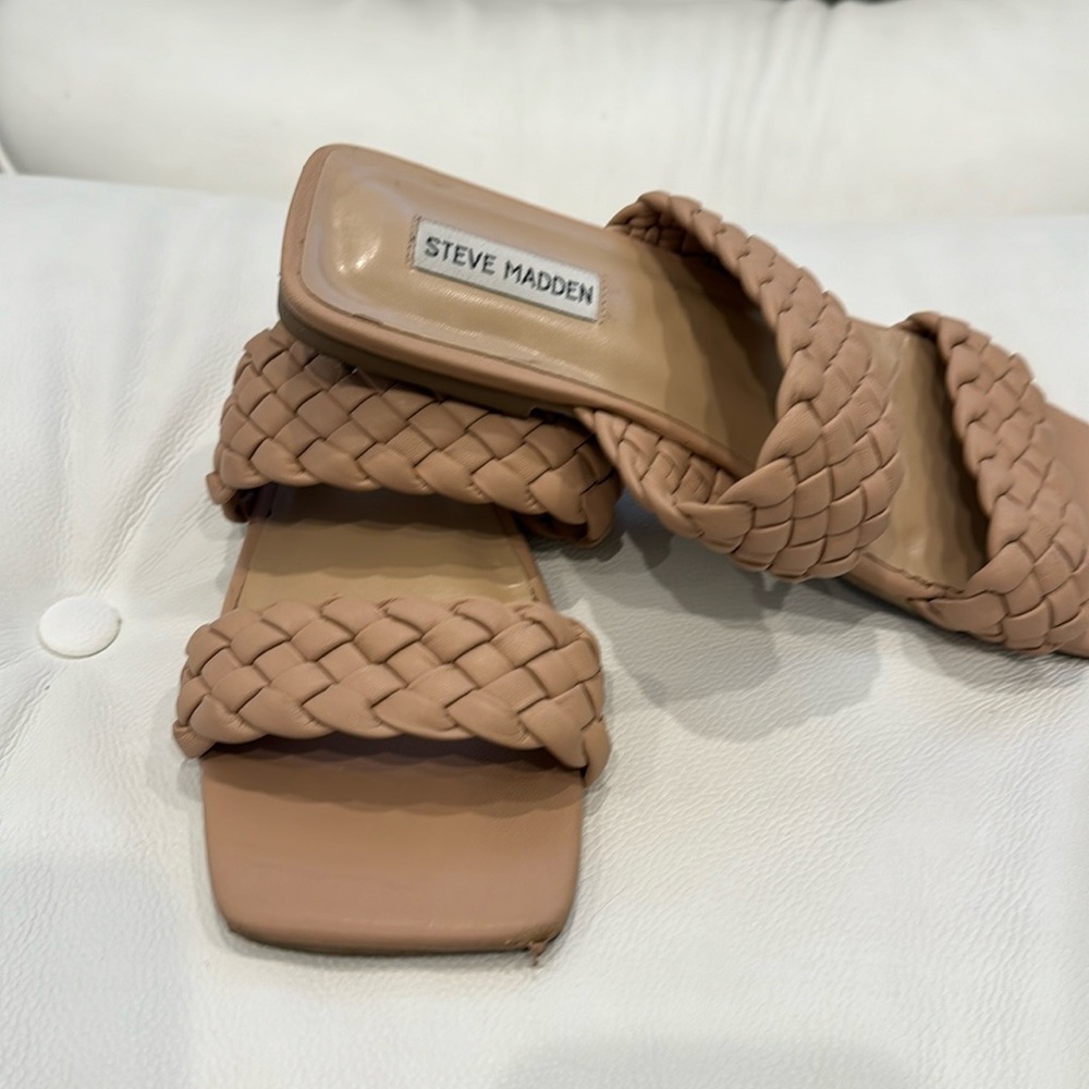 Steve Madden sandals